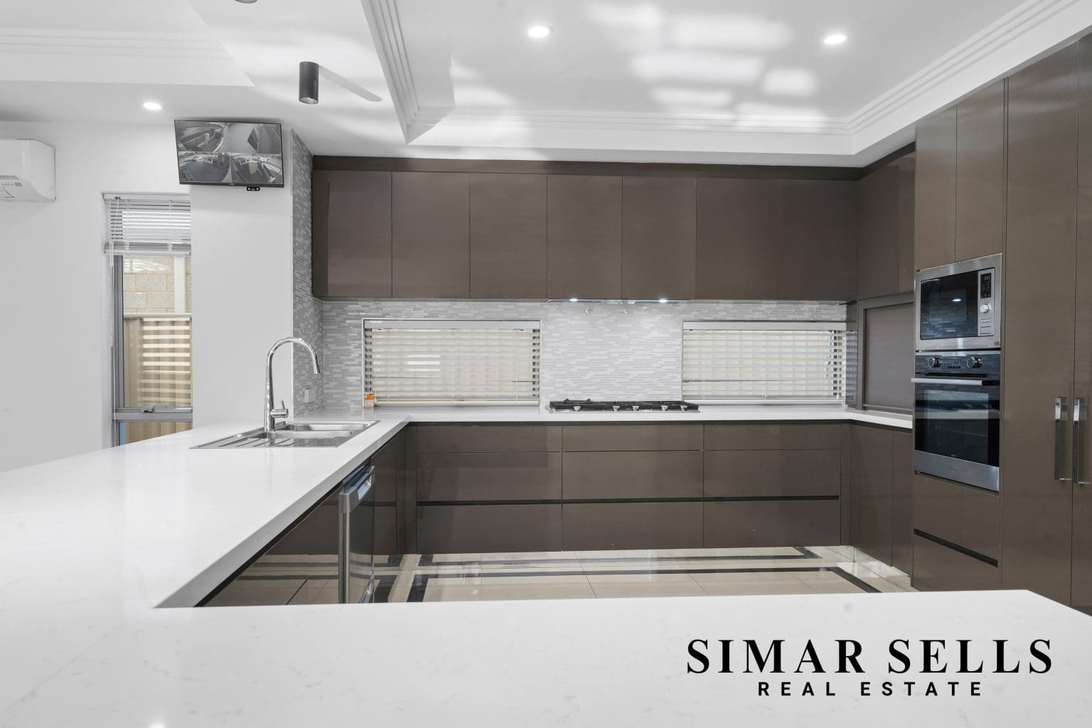96 Castlewood Parkway, SOUTHERN RIVER, WA 6110 AUS
