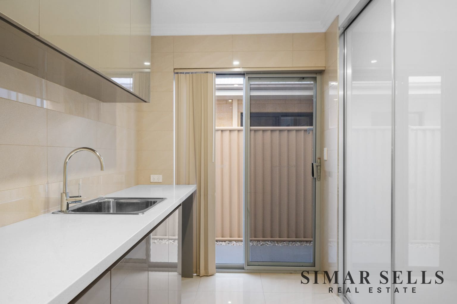 96 Castlewood Parkway, SOUTHERN RIVER, WA 6110 AUS