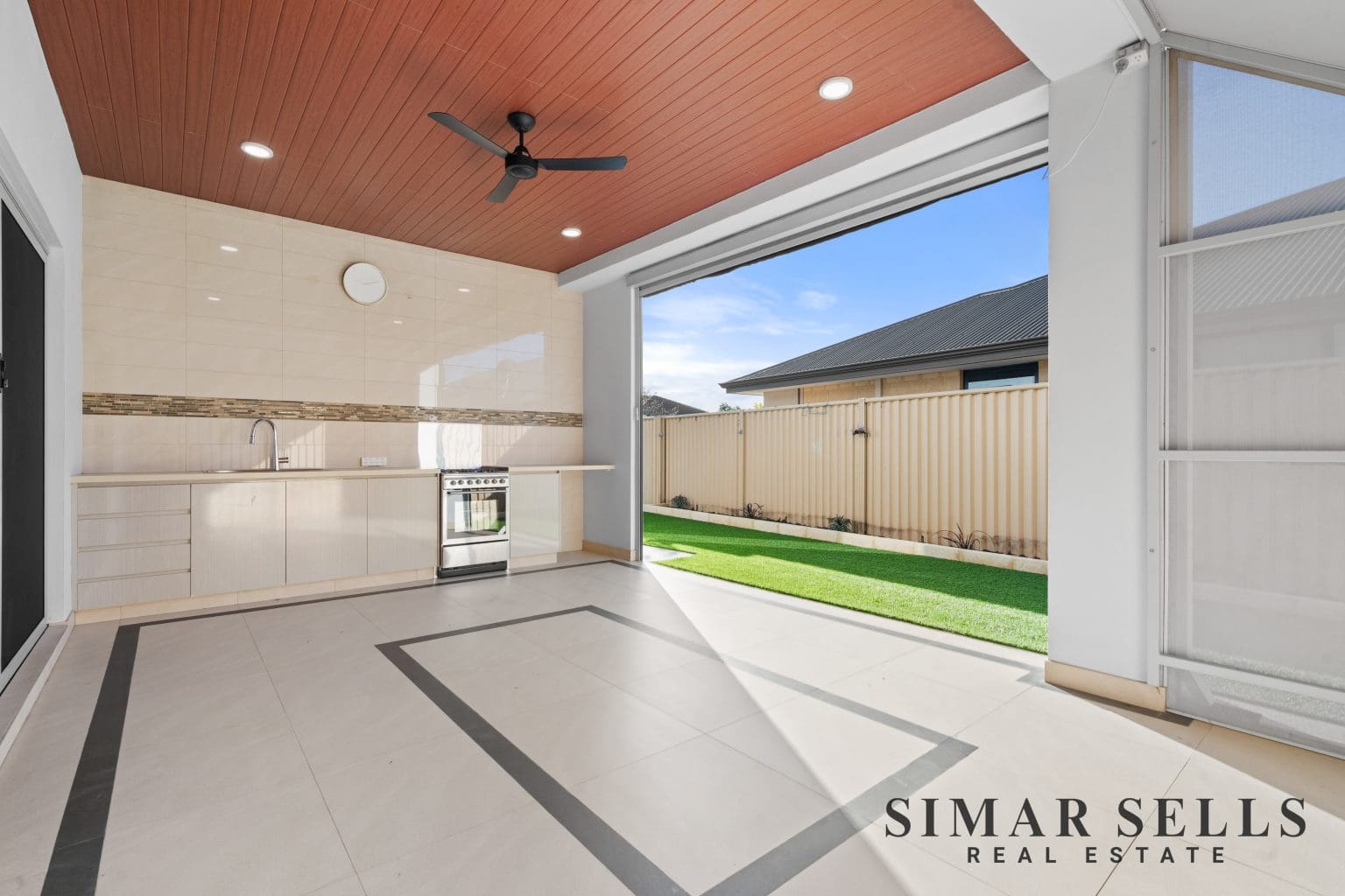 96 Castlewood Parkway, SOUTHERN RIVER, WA 6110 AUS