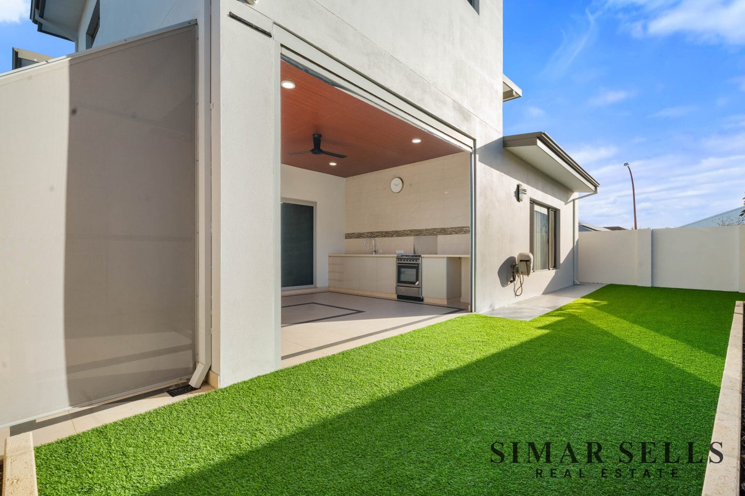 96 Castlewood Parkway, SOUTHERN RIVER, WA 6110 AUS
