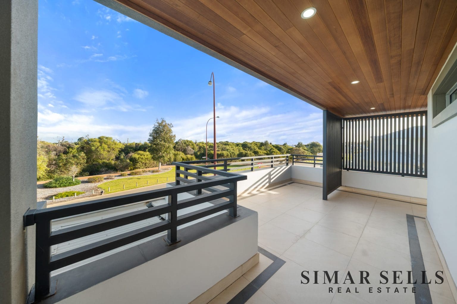 96 Castlewood Parkway, SOUTHERN RIVER, WA 6110 AUS