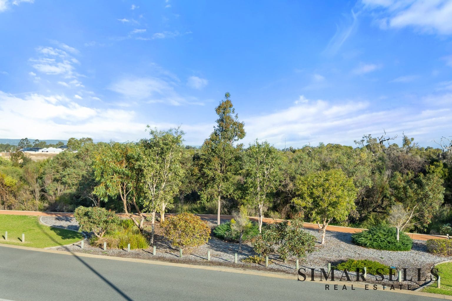 96 Castlewood Parkway, SOUTHERN RIVER, WA 6110 AUS