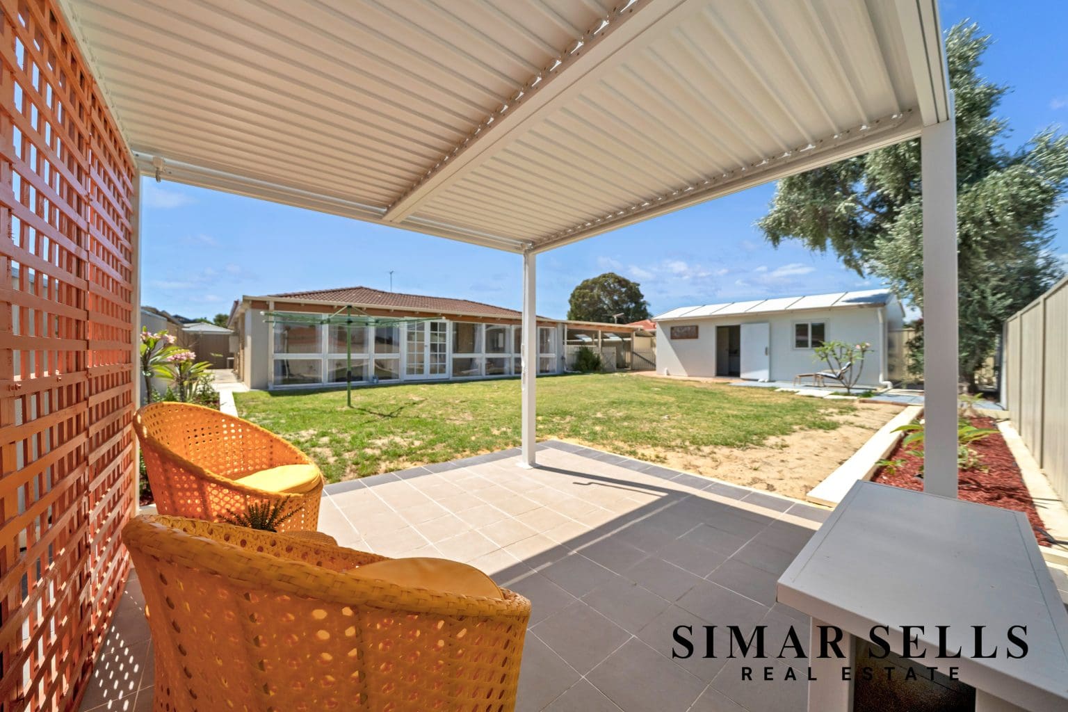 28 Jefferson Drive, MARANGAROO, WA 6064 AUS