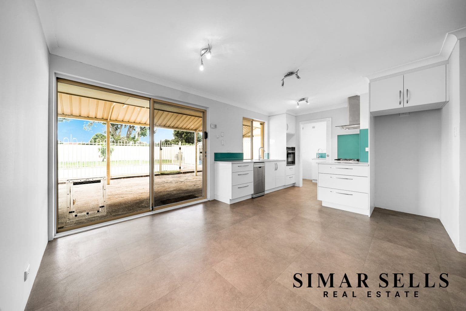 4 Purus Close, BEECHBORO, WA 6063 AUS