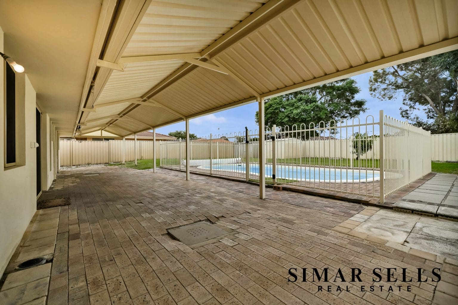 4 Purus Close, BEECHBORO, WA 6063 AUS