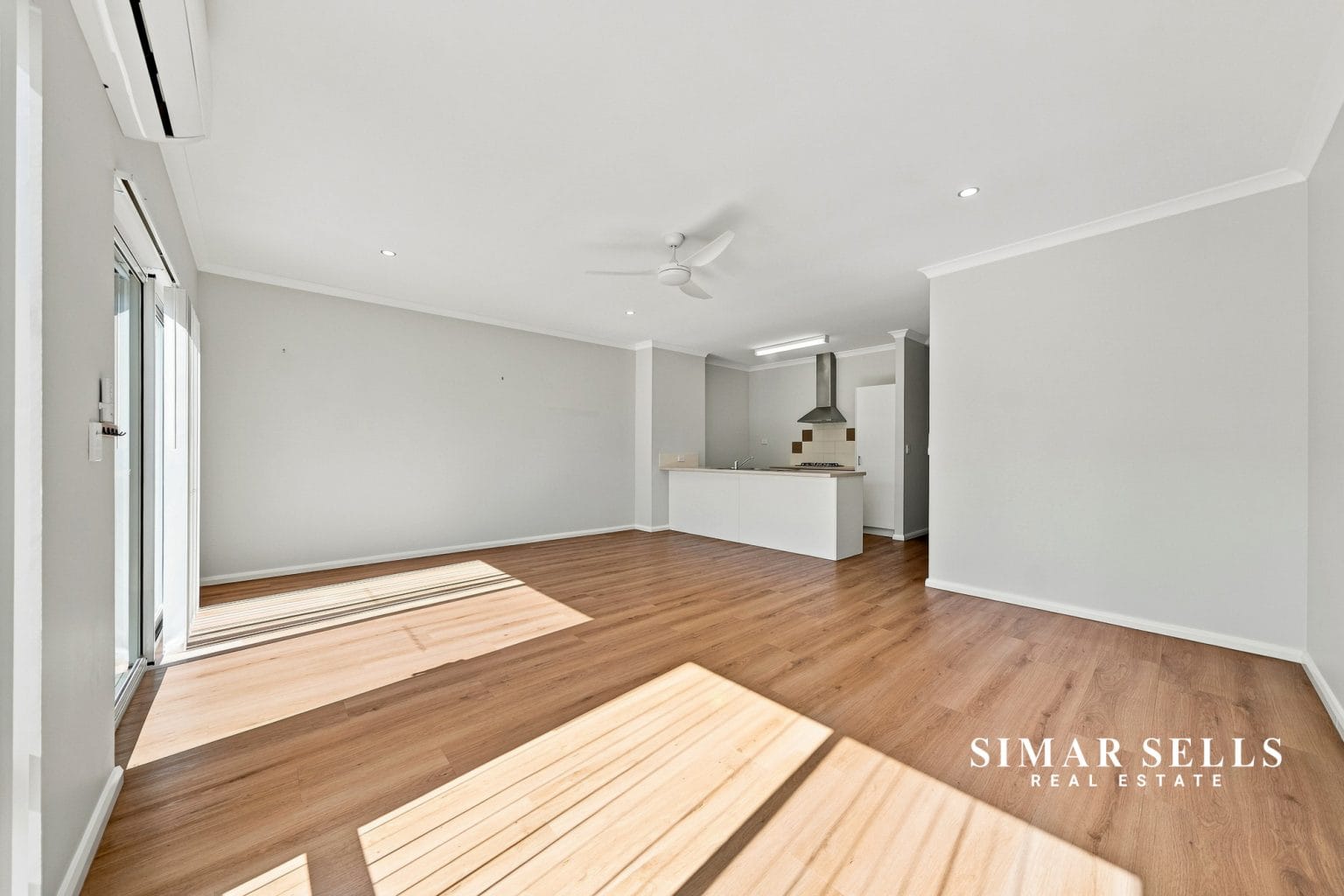 13 Altrincham Grove, BUTLER, WA 6036 AUS
