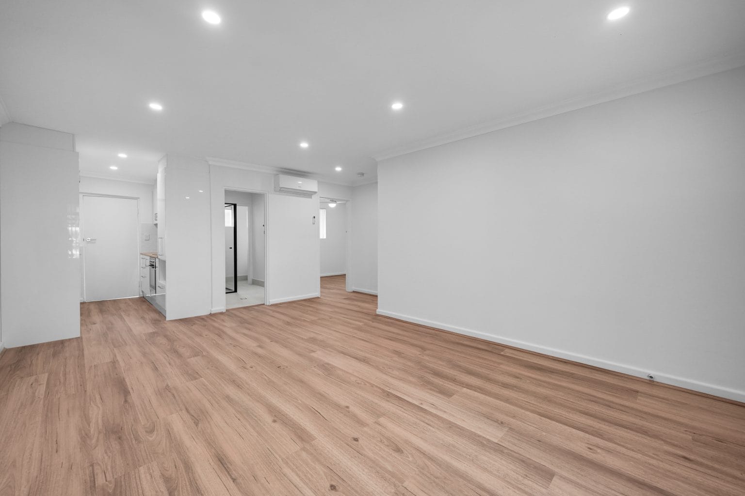 8A Hannans Street, MORLEY, WA 6062 AUS