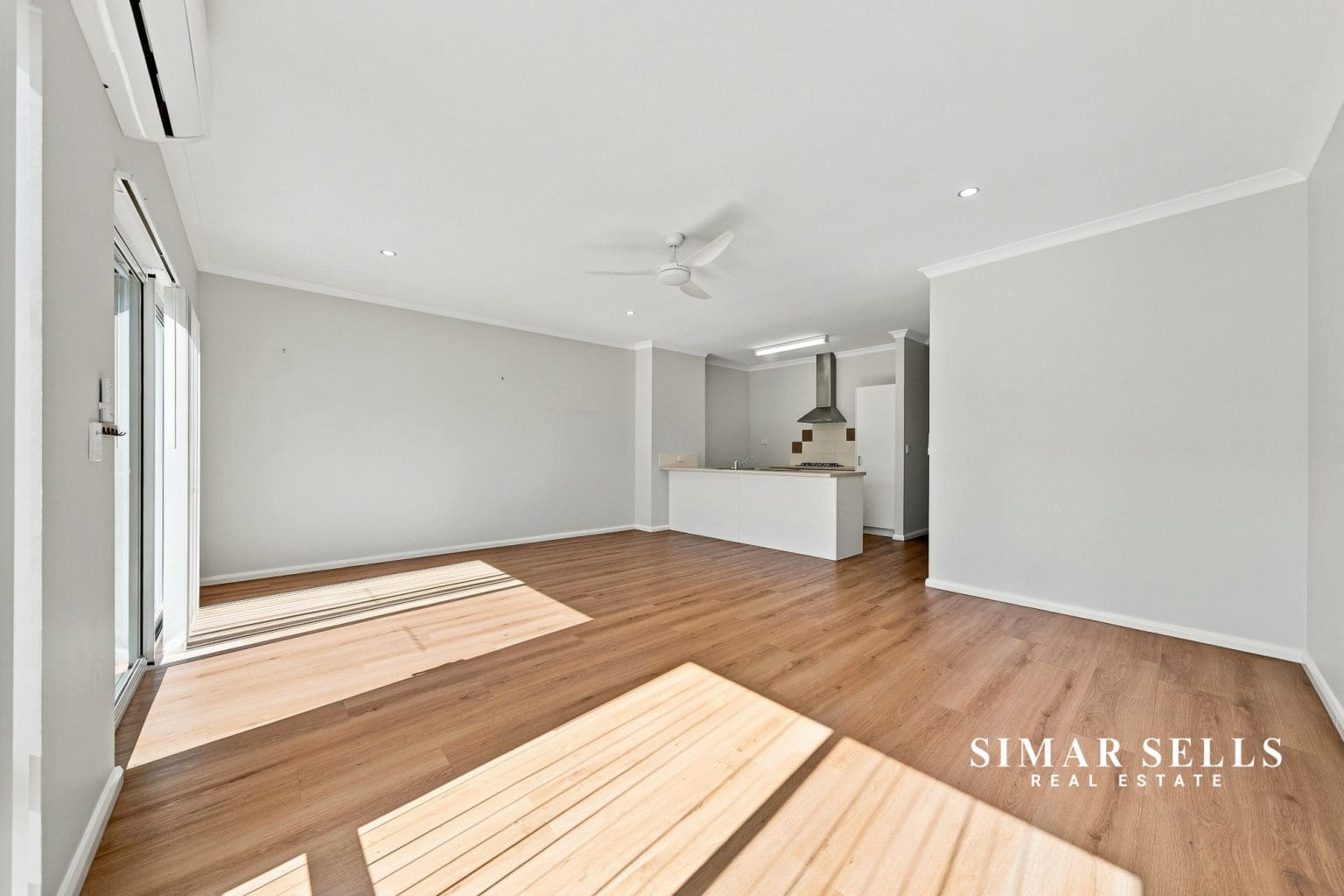 13 Altrincham Grove, BUTLER, WA 6036 AUS