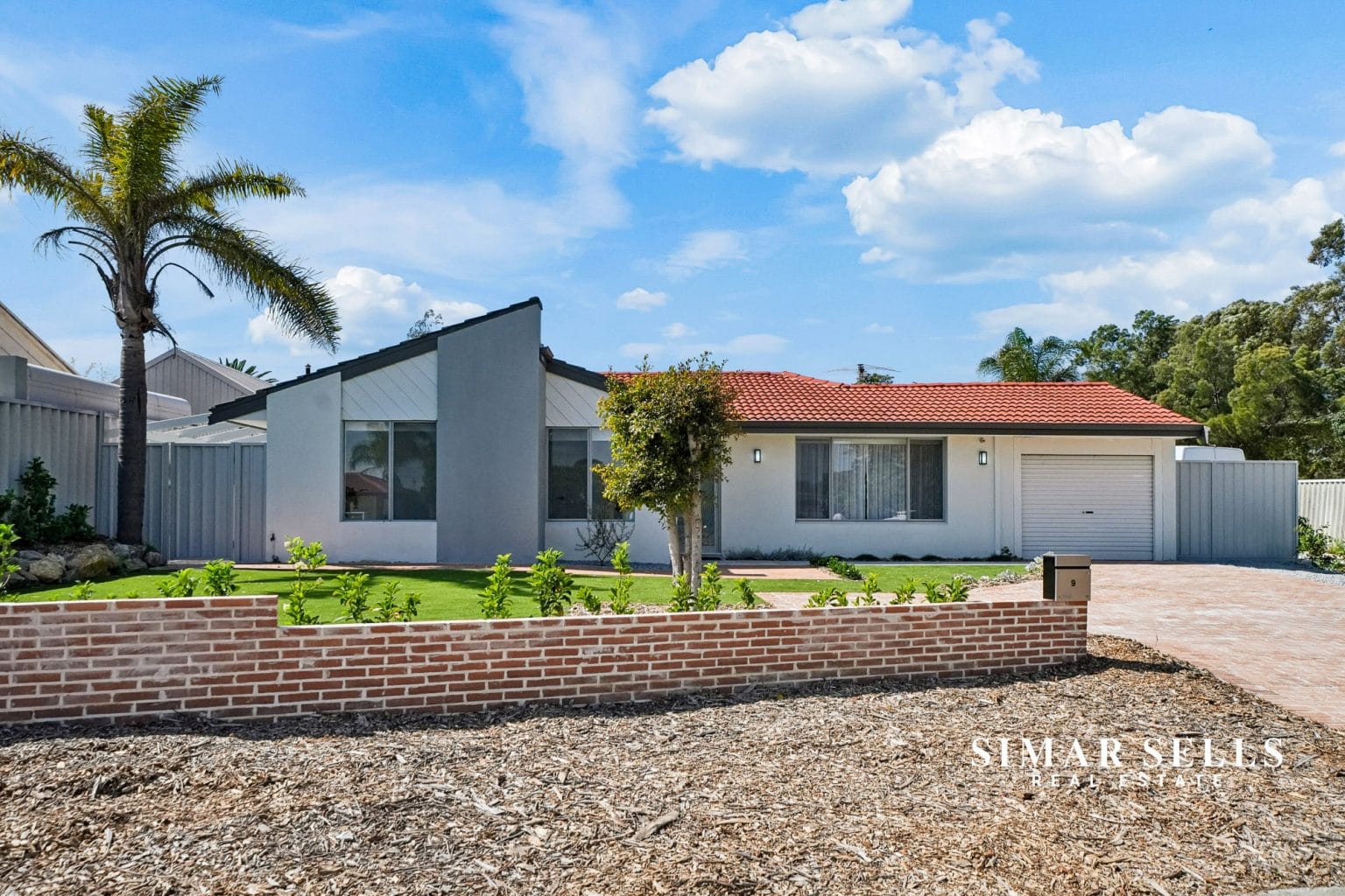 9 Seppelt Place, MARANGAROO, WA 6064 AUS